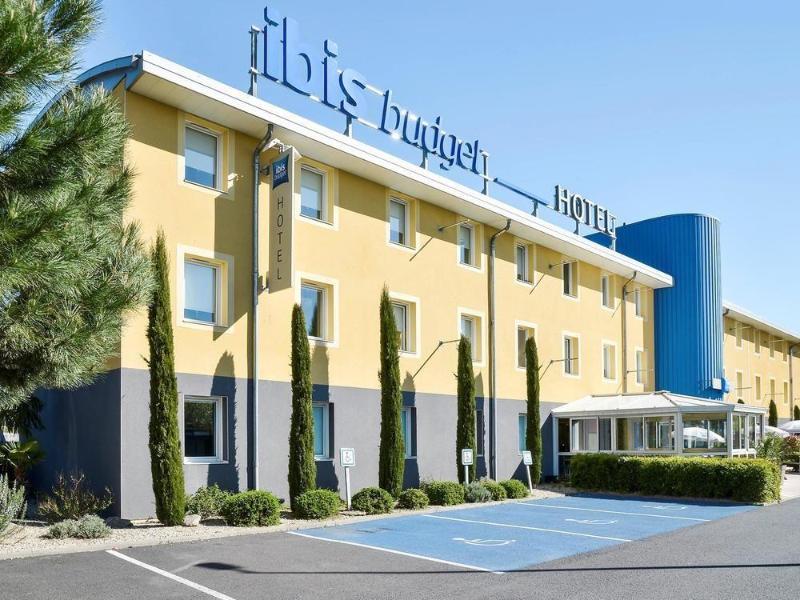 Ibis Hotel 3*